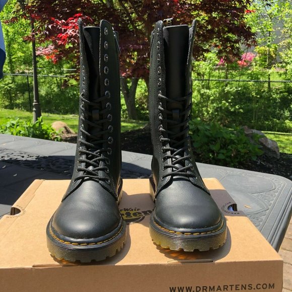 Dr. Martens Luana 14-eye Side-Zip Boot LAST ONE - Picture 7 of 13